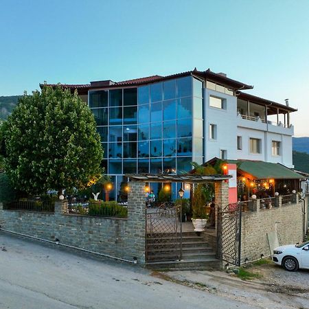 Hotel Kanione Cerenisht Buitenkant foto